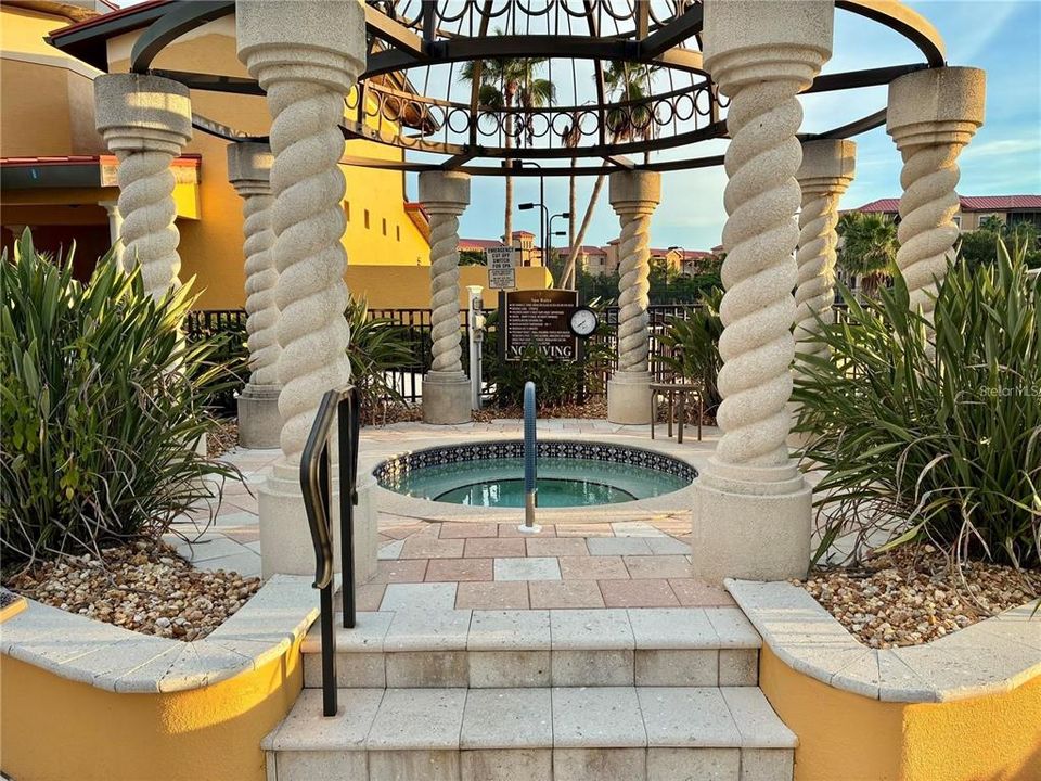For Sale: $325,000 (2 beds, 2 baths, 1803 Square Feet)