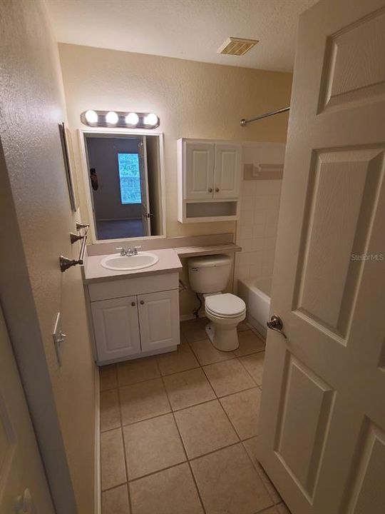 В аренду: $1,750 (3 спален, 2 ванн, 1278 Квадратных фут)