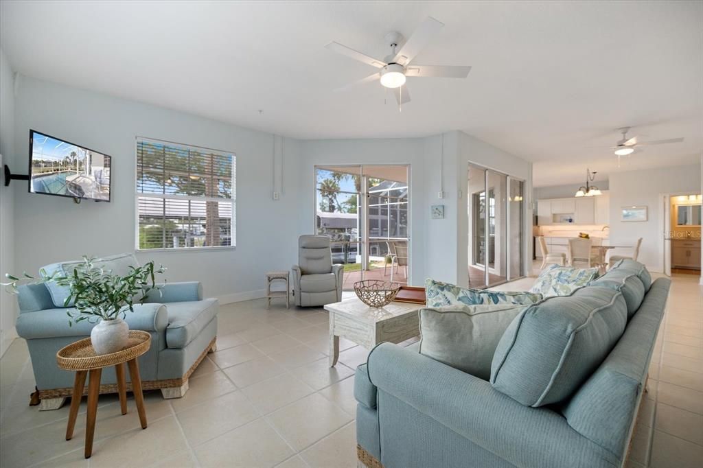 For Sale: $1,725,000 (3 beds, 3 baths, 3312 Square Feet)