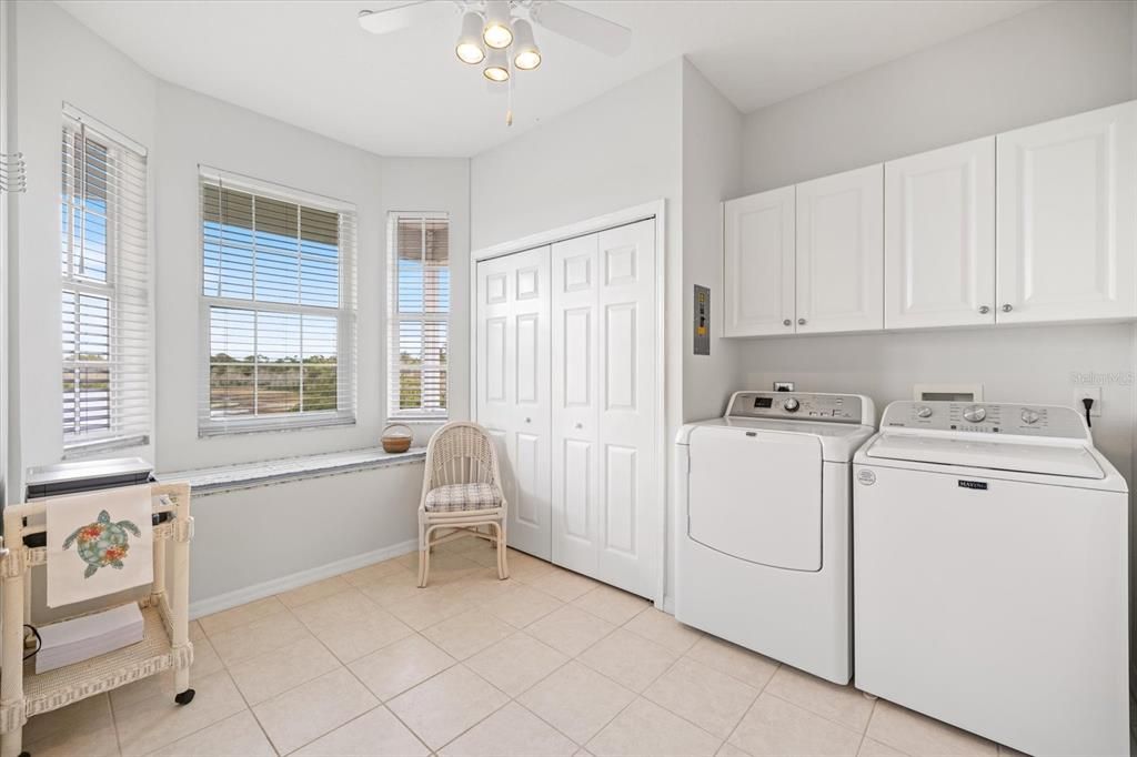 For Sale: $1,725,000 (3 beds, 3 baths, 3312 Square Feet)