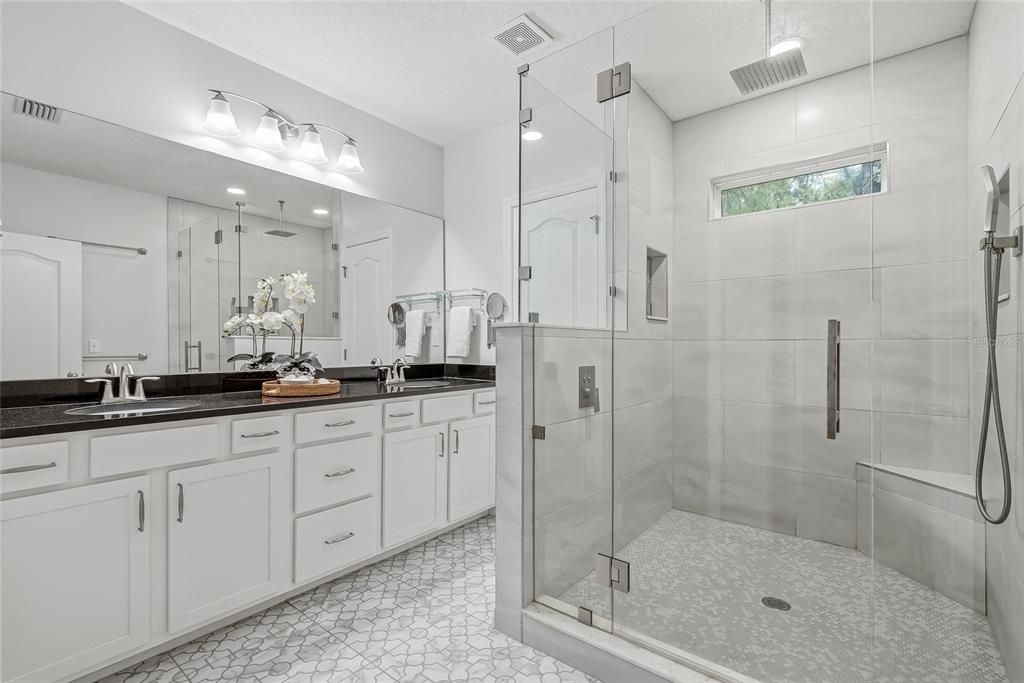 For Sale: $429,999 (3 beds, 2 baths, 2034 Square Feet)
