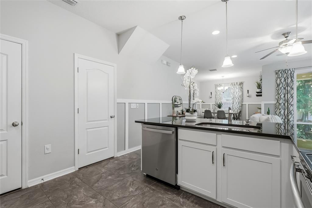 For Sale: $429,999 (3 beds, 2 baths, 2034 Square Feet)