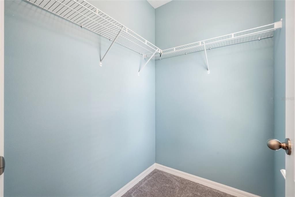 For Sale: $429,999 (3 beds, 2 baths, 2034 Square Feet)