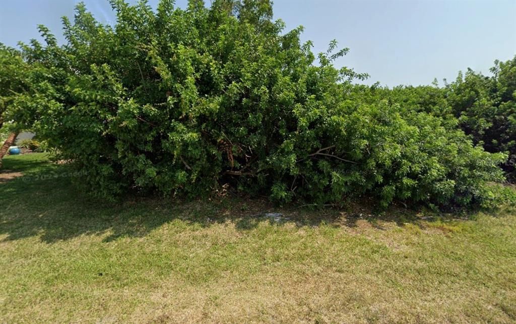 На продажу: $22,500 (0.12 acres)