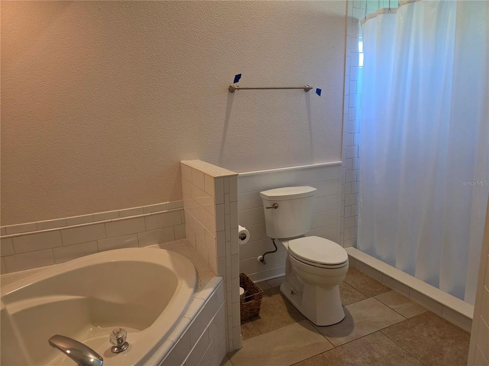 For Rent: $3,000 (2 beds, 2 baths, 1738 Square Feet)