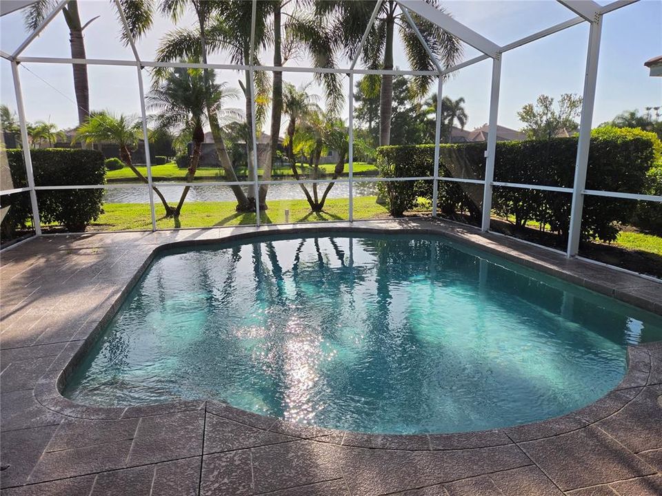 For Rent: $3,000 (2 beds, 2 baths, 1738 Square Feet)