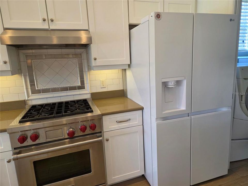 For Rent: $3,000 (2 beds, 2 baths, 1738 Square Feet)
