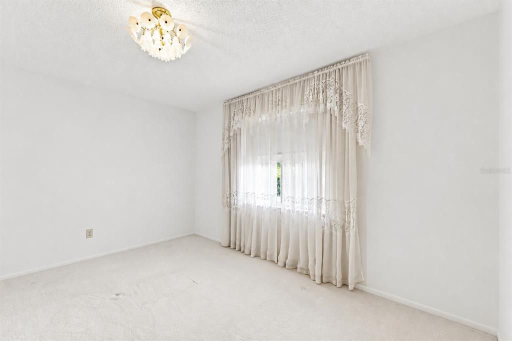 For Sale: $485,000 (3 beds, 2 baths, 2203 Square Feet)