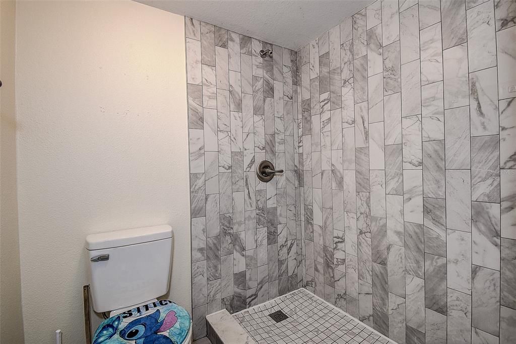 For Sale: $229,000 (3 beds, 2 baths, 1620 Square Feet)