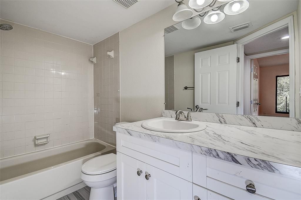 For Sale: $229,000 (3 beds, 2 baths, 1620 Square Feet)