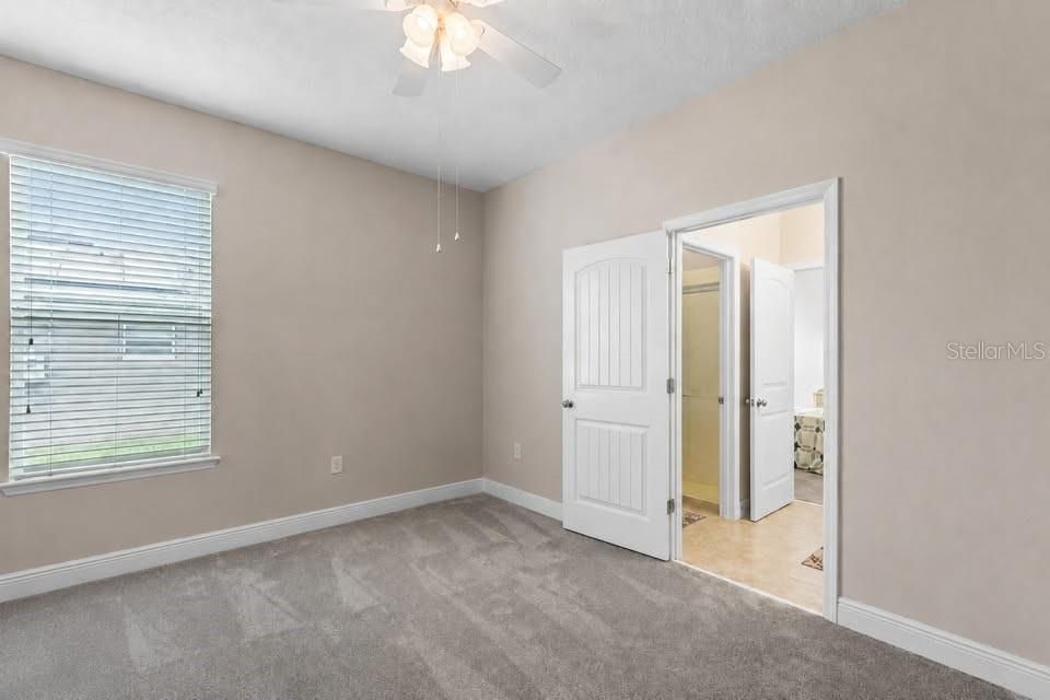 For Sale: $550,000 (4 beds, 3 baths, 2808 Square Feet)