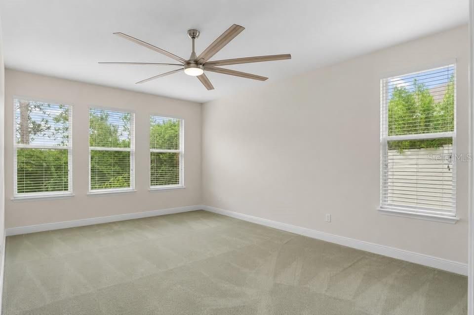 For Sale: $550,000 (4 beds, 3 baths, 2808 Square Feet)