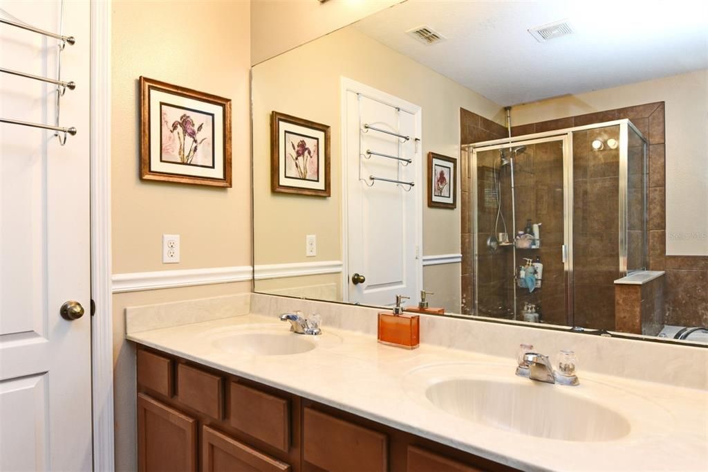 For Rent: $2,500 (3 beds, 2 baths, 1790 Square Feet)