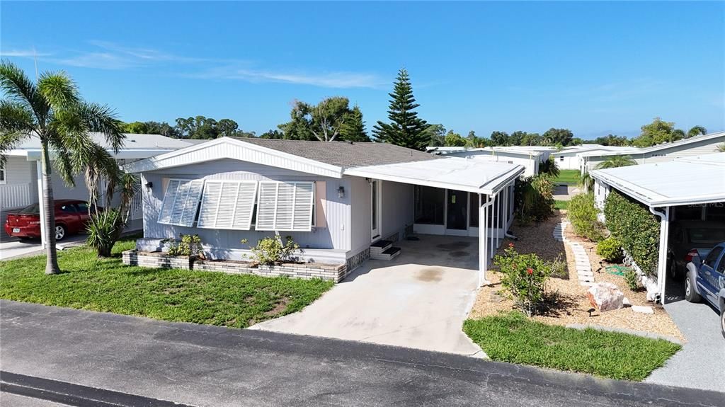 For Sale: $219,900 (2 beds, 2 baths, 1248 Square Feet)