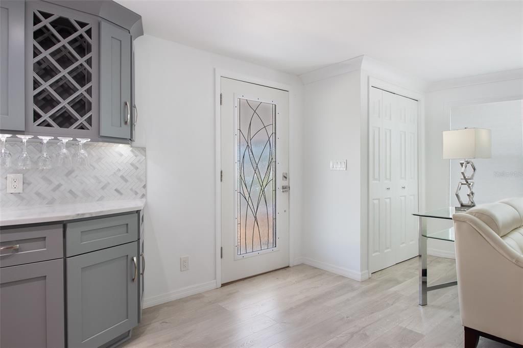 For Sale: $219,900 (2 beds, 2 baths, 1248 Square Feet)