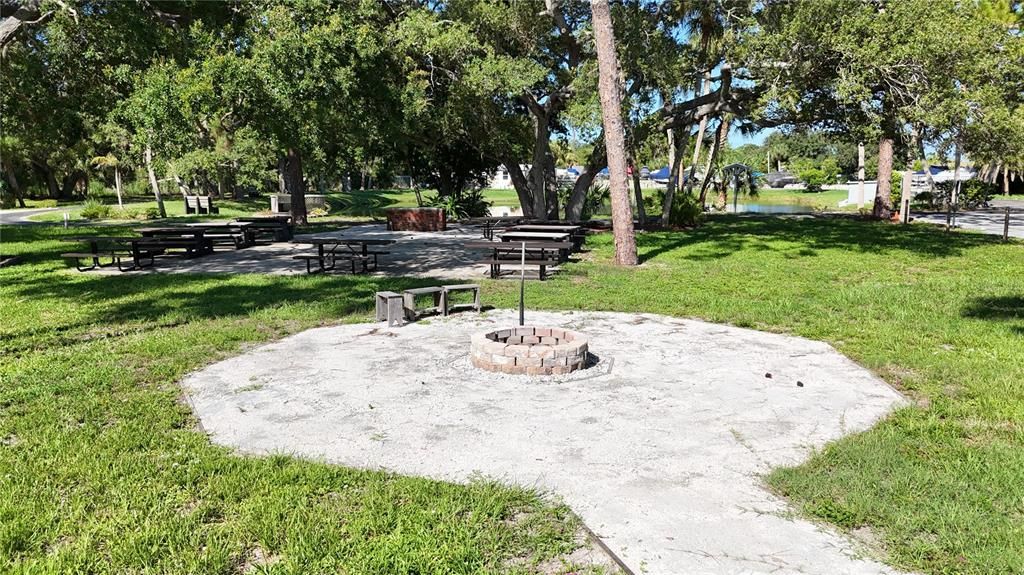 For Sale: $219,900 (2 beds, 2 baths, 1248 Square Feet)