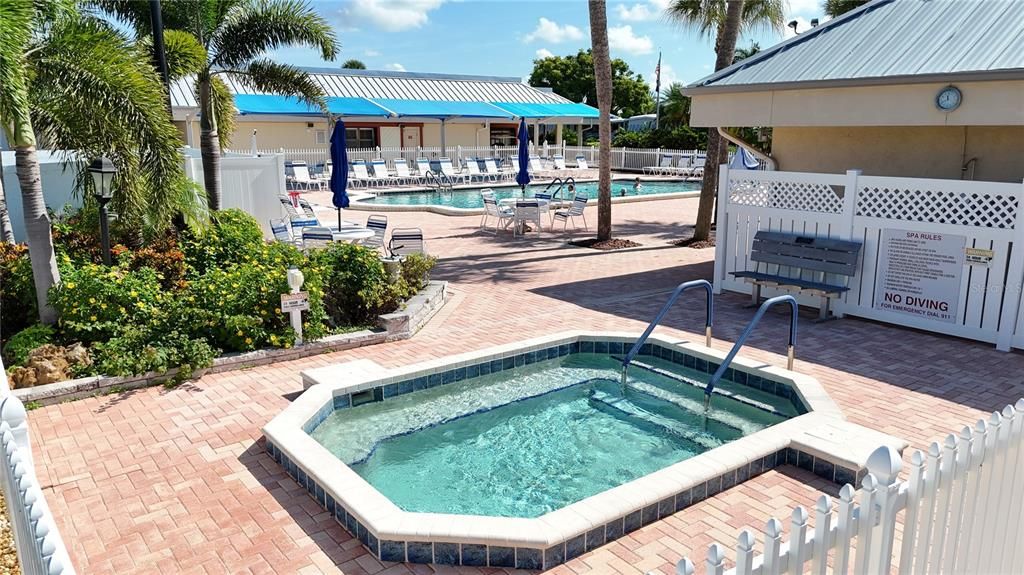 For Sale: $219,900 (2 beds, 2 baths, 1248 Square Feet)