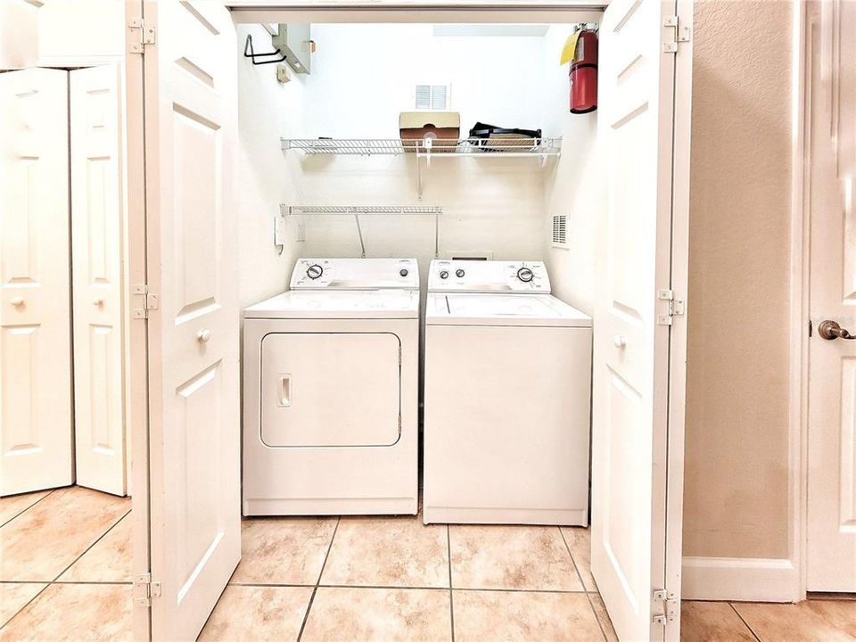 For Sale: $249,900 (2 beds, 2 baths, 1450 Square Feet)