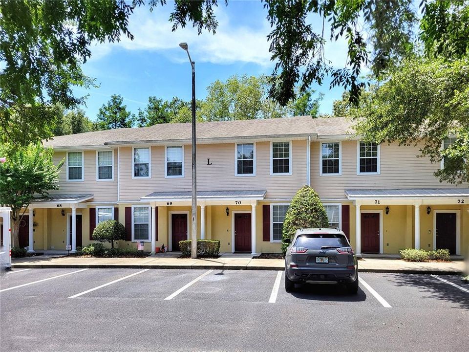 For Sale: $249,900 (2 beds, 2 baths, 1450 Square Feet)