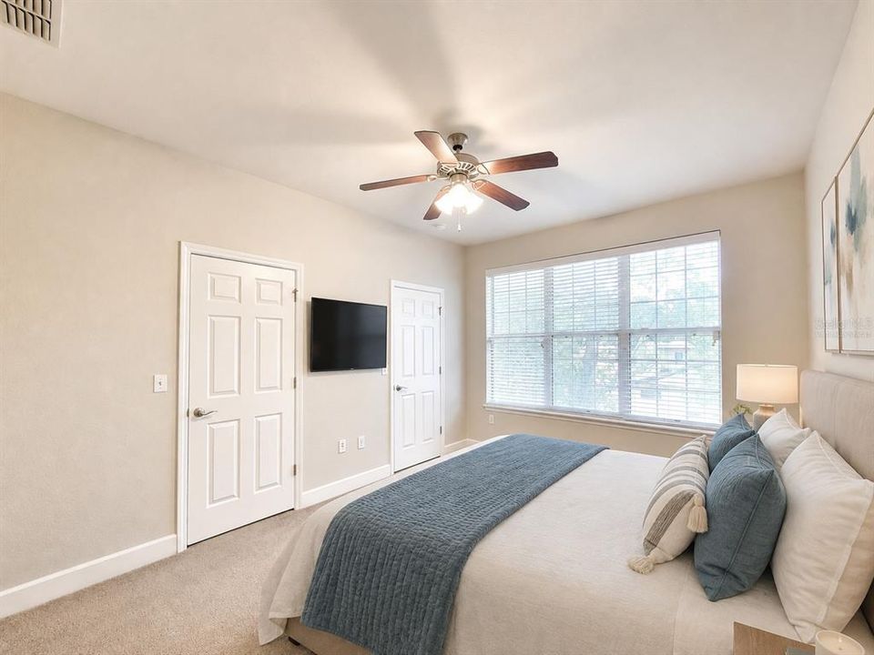 For Sale: $249,900 (2 beds, 2 baths, 1450 Square Feet)