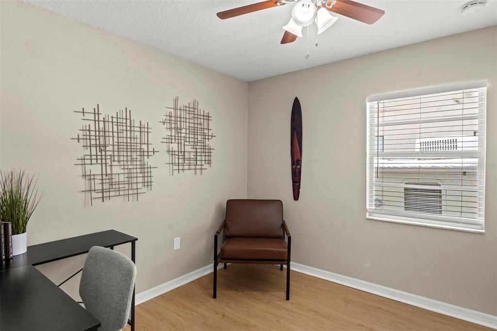 For Sale: $529,900 (3 beds, 2 baths, 1150 Square Feet)
