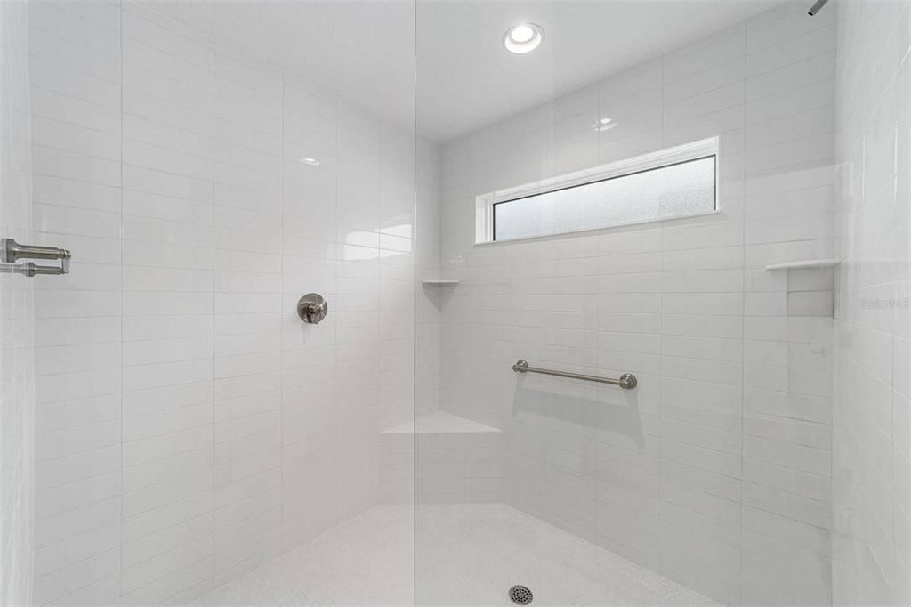 En Venta: $747,900 (3 camas, 2 baños, 1926 Pies cuadrados)