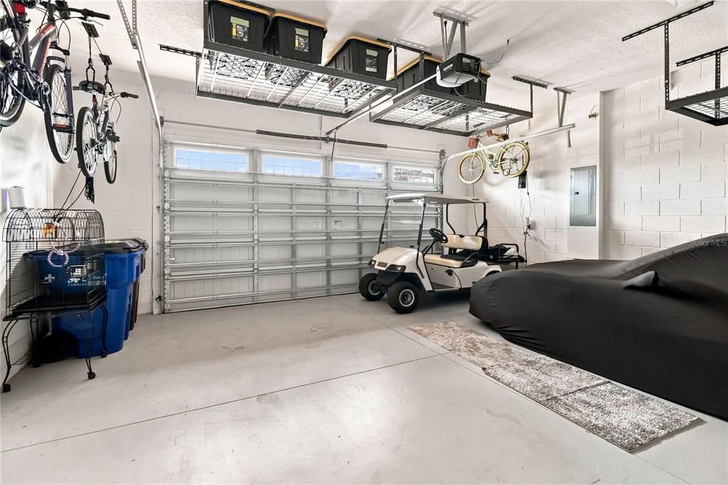 En Venta: $569,900 (3 camas, 3 baños, 2365 Pies cuadrados)