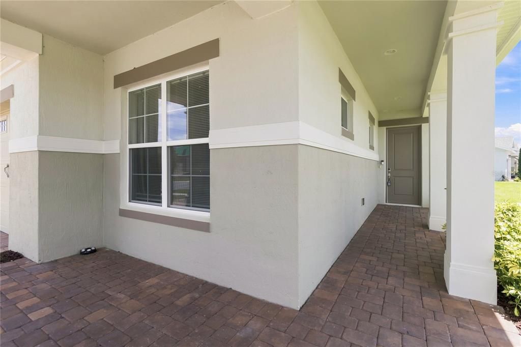 En Venta: $569,900 (3 camas, 3 baños, 2365 Pies cuadrados)
