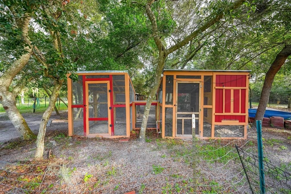 For Sale: $550,000 (3 beds, 2 baths, 2239 Square Feet)