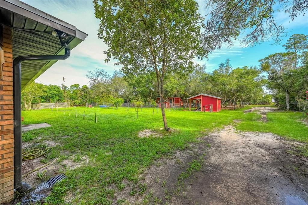 For Sale: $550,000 (3 beds, 2 baths, 2239 Square Feet)