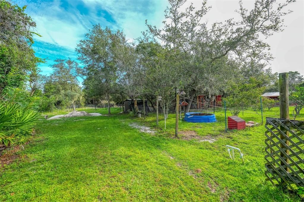 For Sale: $550,000 (3 beds, 2 baths, 2239 Square Feet)