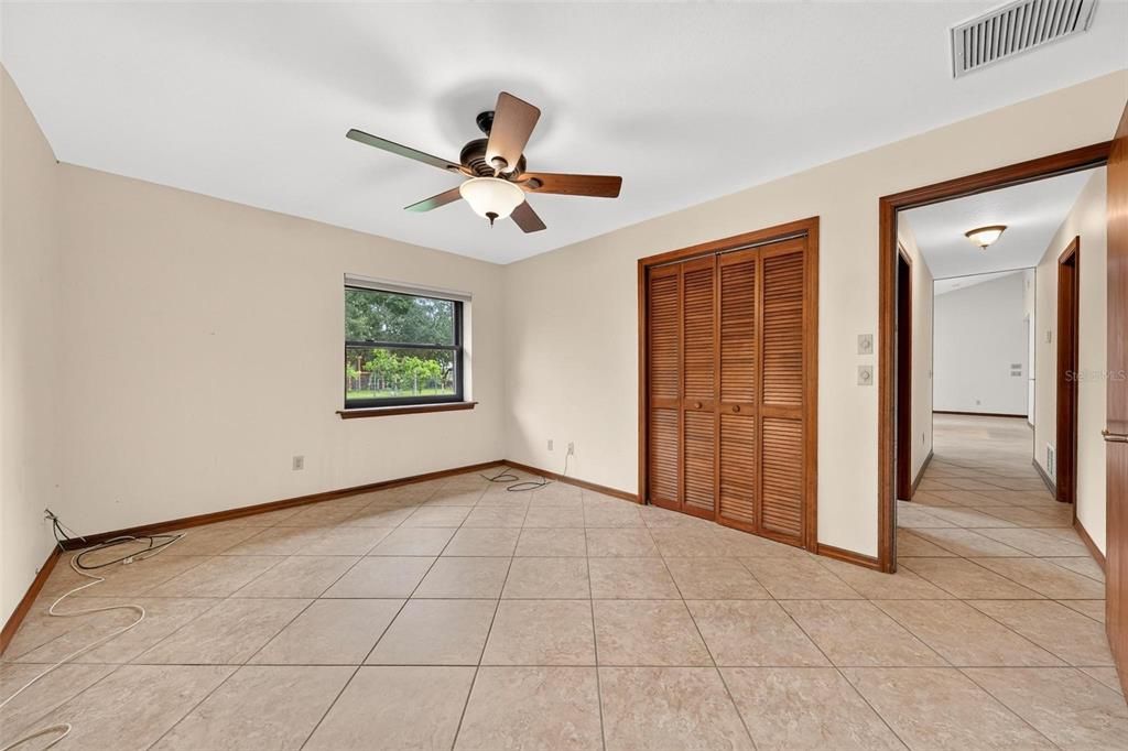 For Sale: $550,000 (3 beds, 2 baths, 2239 Square Feet)