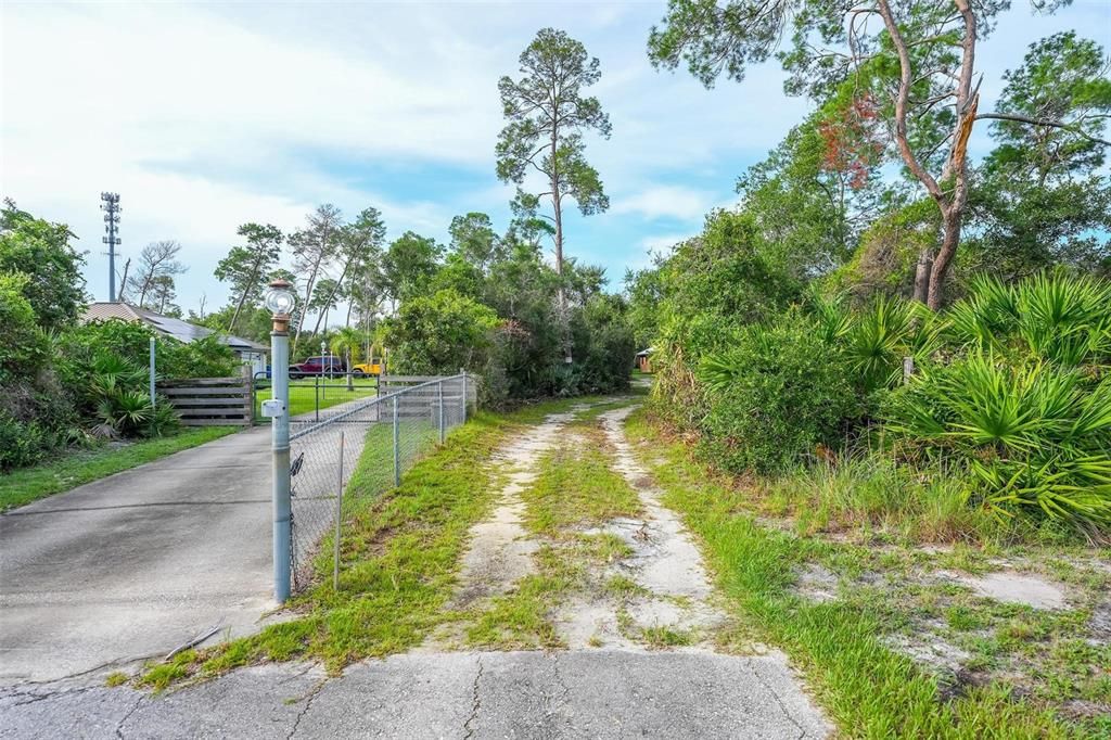 For Sale: $550,000 (3 beds, 2 baths, 2239 Square Feet)