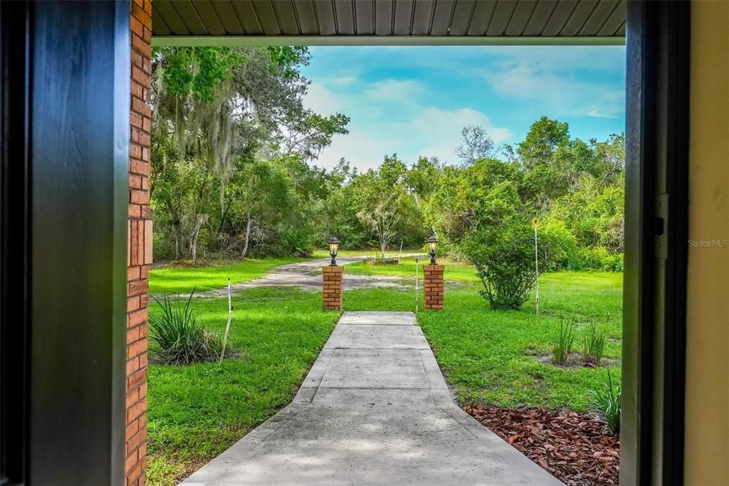 For Sale: $550,000 (3 beds, 2 baths, 2239 Square Feet)