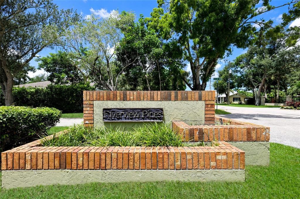 For Sale: $1,450,000 (5 beds, 3 baths, 2879 Square Feet)