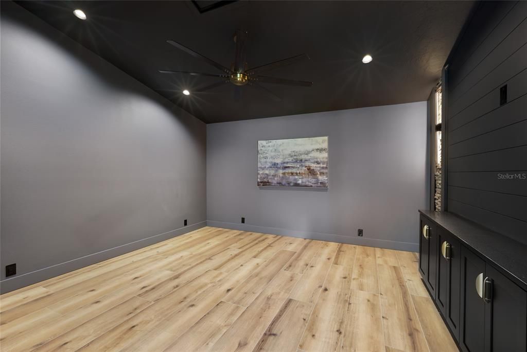 For Sale: $1,450,000 (5 beds, 3 baths, 2879 Square Feet)