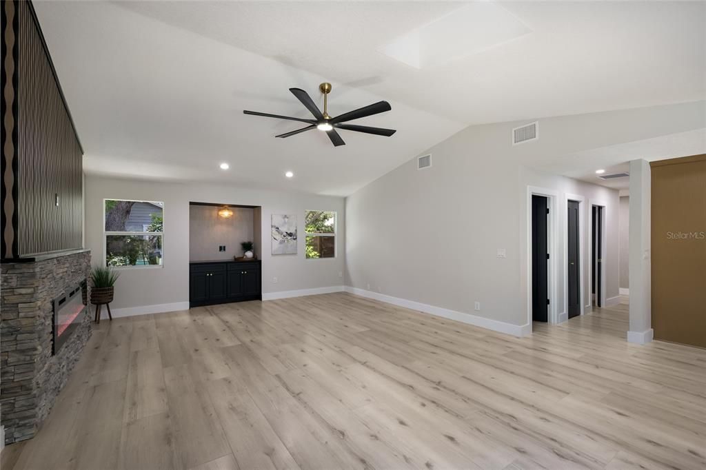 For Sale: $1,450,000 (5 beds, 3 baths, 2879 Square Feet)