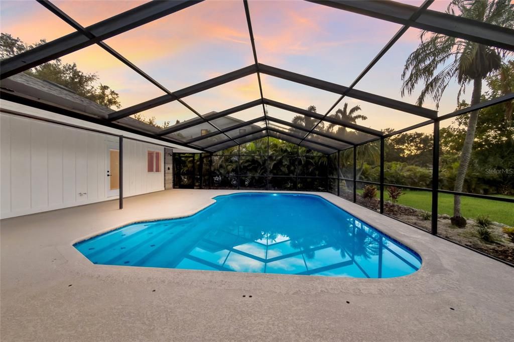 For Sale: $1,450,000 (5 beds, 3 baths, 2879 Square Feet)