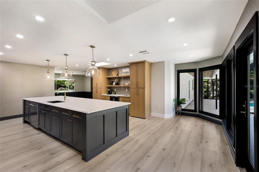 For Sale: $1,450,000 (5 beds, 3 baths, 2879 Square Feet)