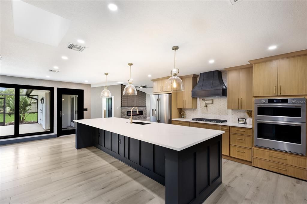 For Sale: $1,450,000 (5 beds, 3 baths, 2879 Square Feet)