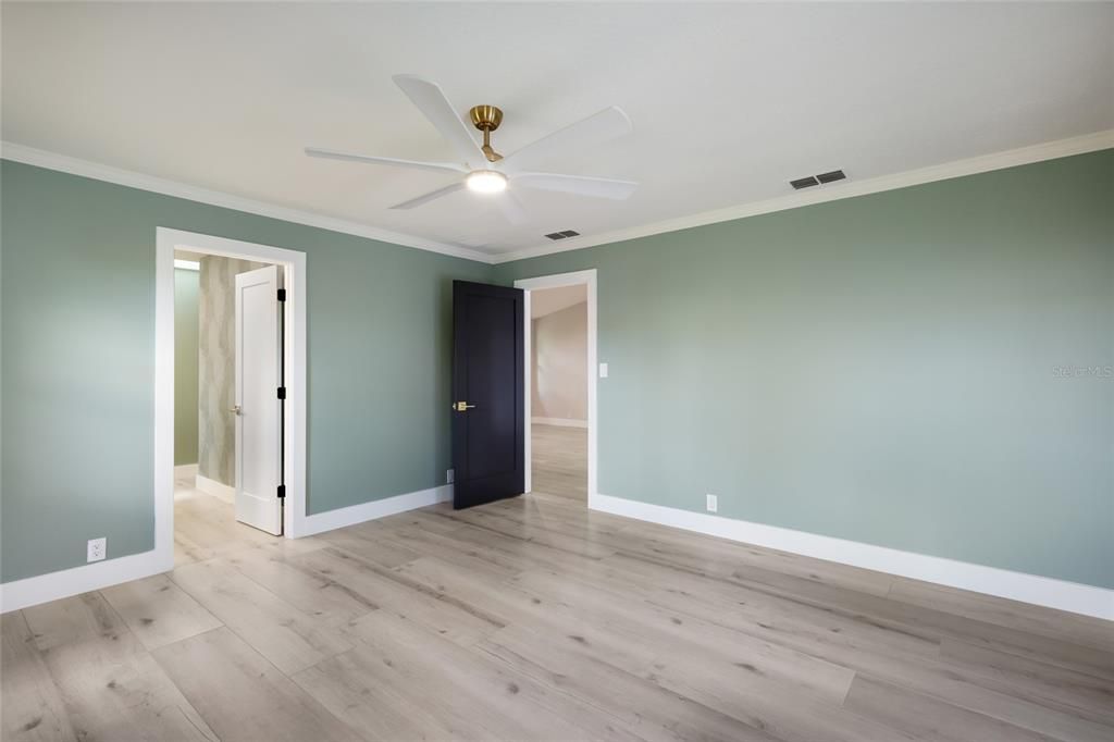 For Sale: $1,450,000 (5 beds, 3 baths, 2879 Square Feet)