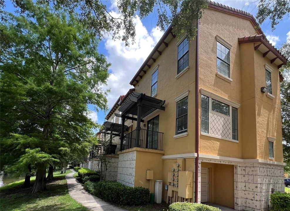 For Sale: $323,500 (4 beds, 3 baths, 1868 Square Feet)