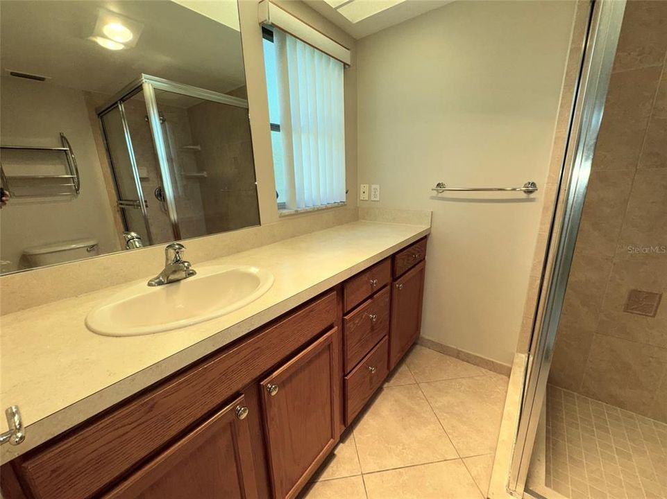 В аренду: $4,500 (3 спален, 2 ванн, 1758 Квадратных фут)