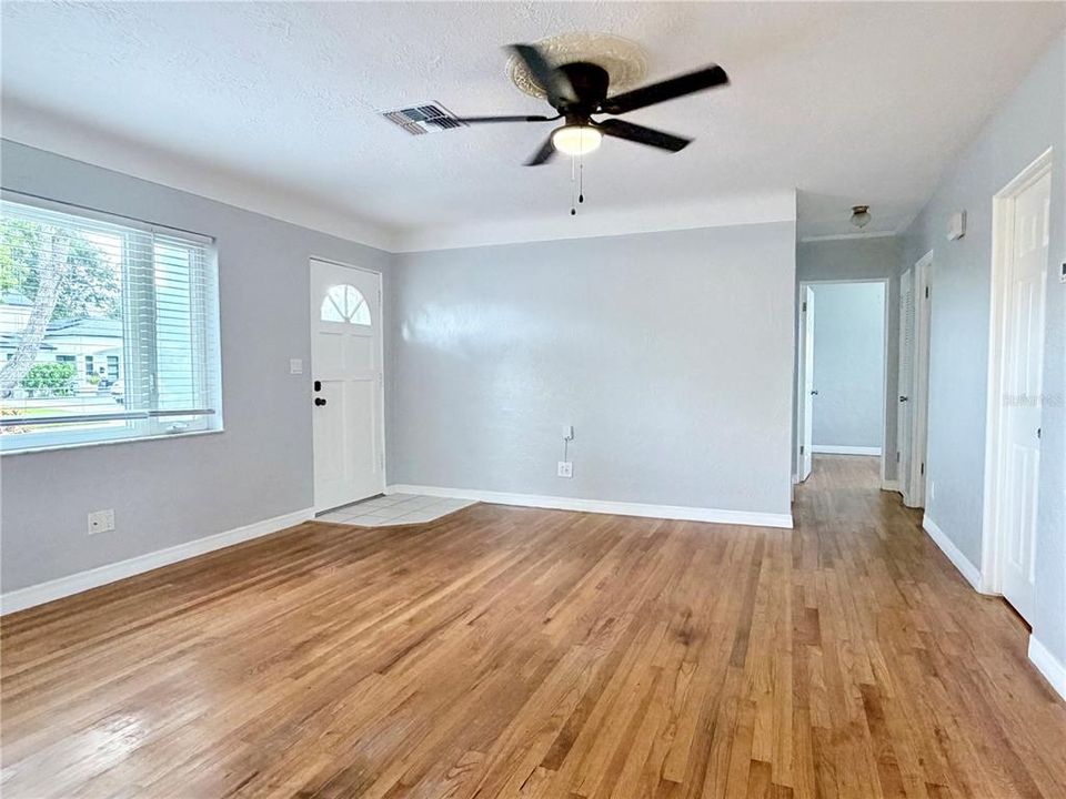 En Venta: $445,000 (3 camas, 2 baños, 1008 Pies cuadrados)