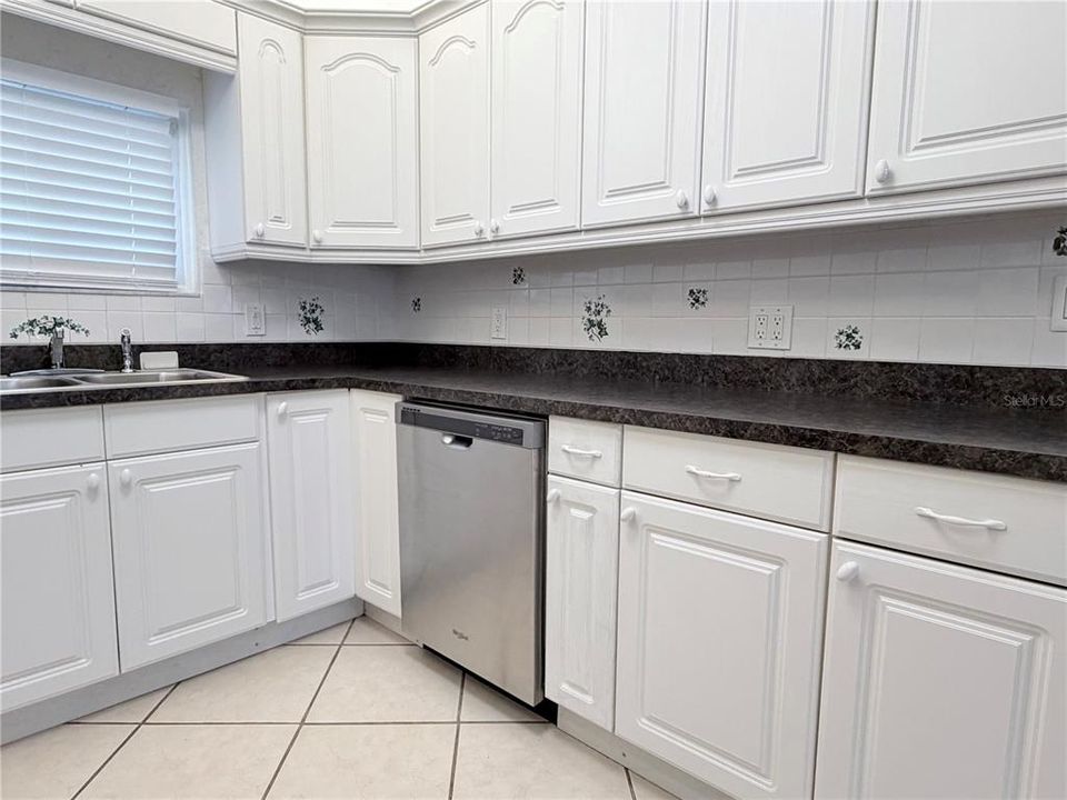 En Venta: $445,000 (3 camas, 2 baños, 1008 Pies cuadrados)