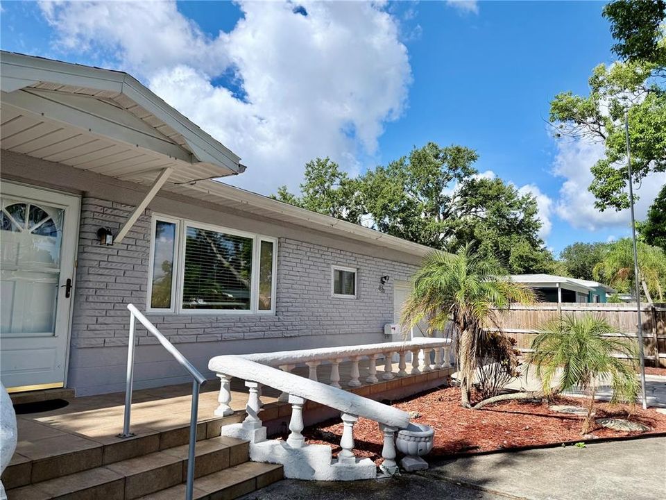 En Venta: $445,000 (3 camas, 2 baños, 1008 Pies cuadrados)