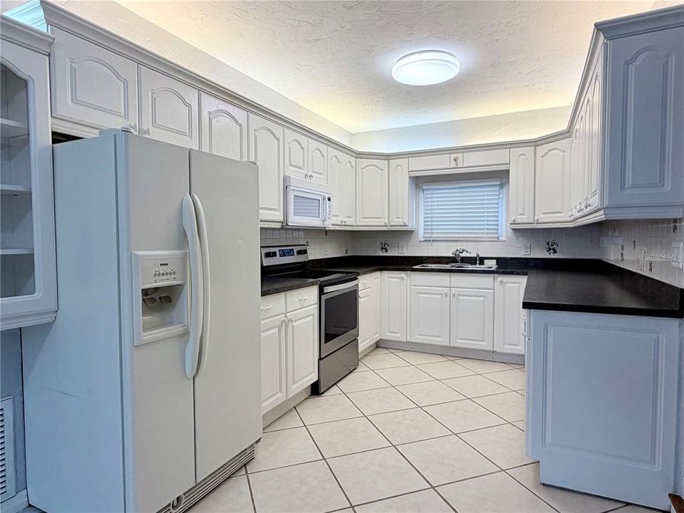 En Venta: $445,000 (3 camas, 2 baños, 1008 Pies cuadrados)