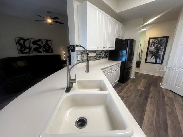 For Sale: $299,900 (2 beds, 2 baths, 1485 Square Feet)