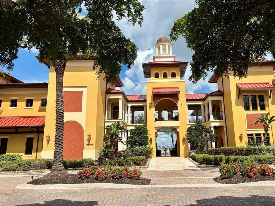 For Sale: $299,900 (2 beds, 2 baths, 1485 Square Feet)