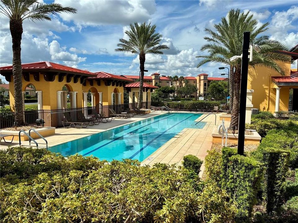 For Sale: $299,900 (2 beds, 2 baths, 1485 Square Feet)